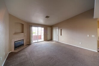 Building Photo - 4730 E Craig Rd