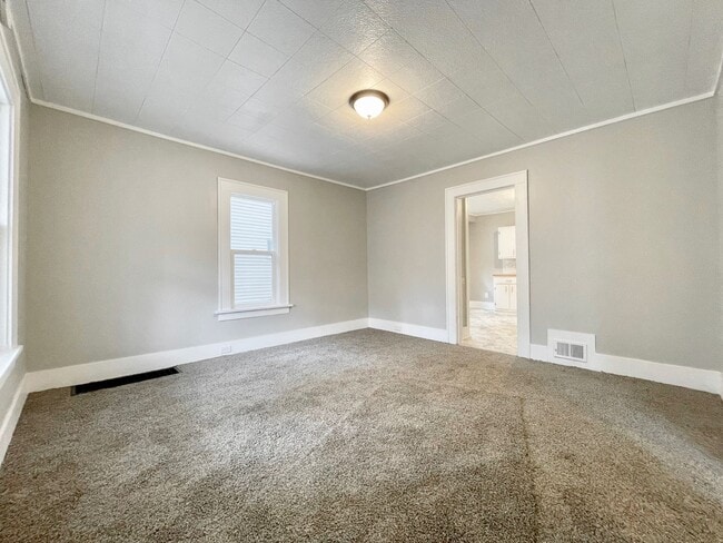 Building Photo - Two Bedroom Home in Muskegon