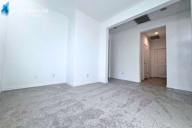 Foto del edificio - 3903 101st Dr