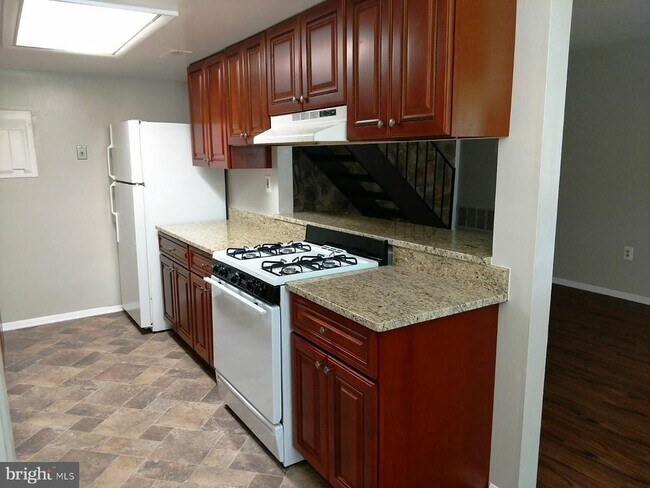 Building Photo - 831 Windstream Way