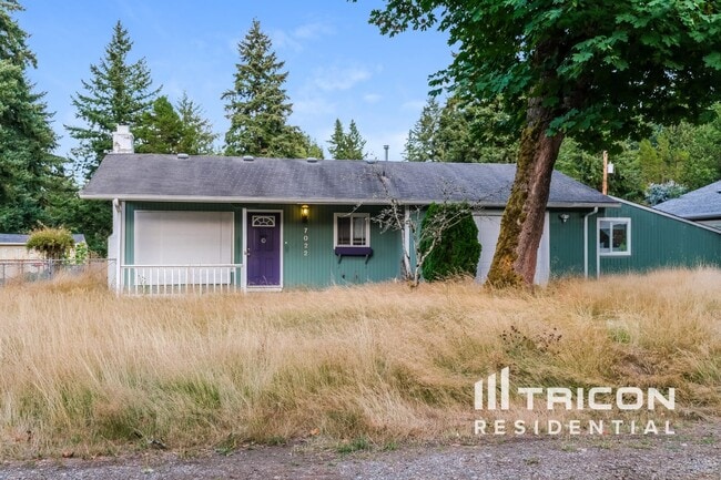 Building Photo - 7022 Lazy Ct SW