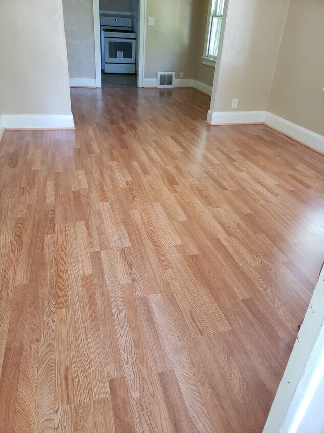 Foto principal - 2551 Oak Grove Pl