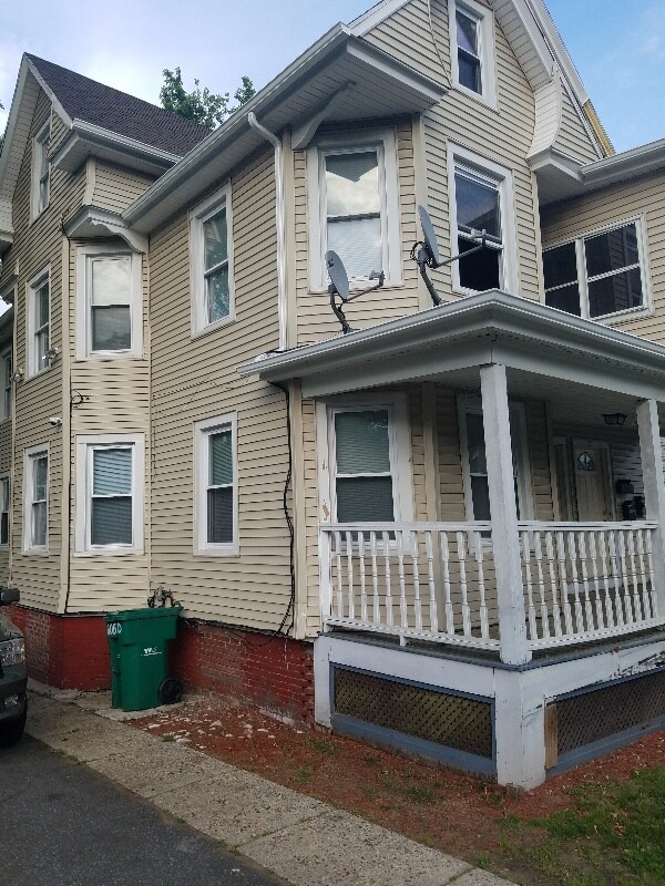 Foto del edificio - 13 Edgewood St