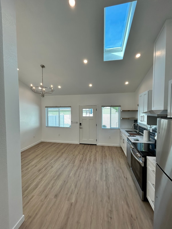 Foto del edificio - 223 E Cherry Ave