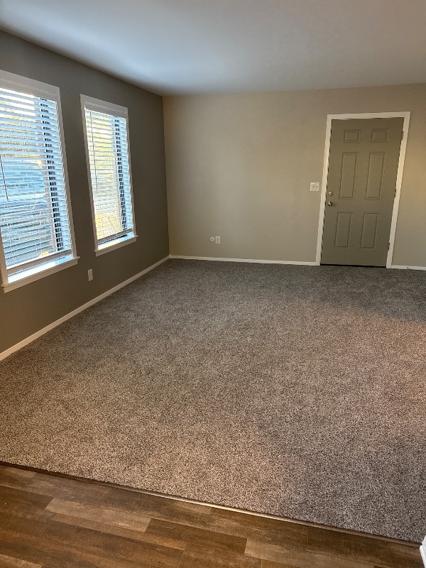 Foto del edificio - 616 S Mt Carmel St