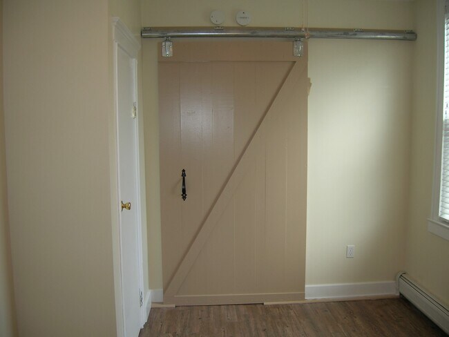 Barn Doors - 333 Sip Ave
