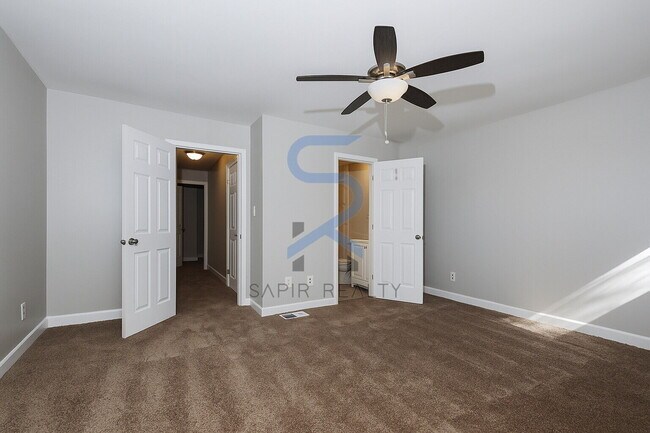 Foto del edificio - Move in before December 31st and get $100 OFF your rent for the first 3 months — PLUS a $250 Amaz...