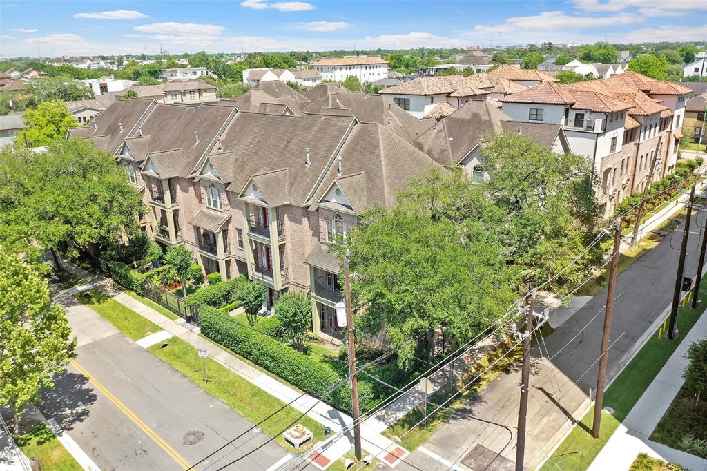 Primary Photo - 1515 Oakdale St