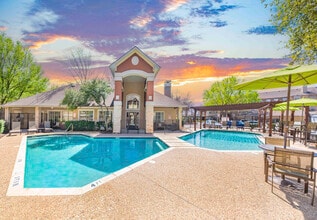 Building Photo - MAA Sierra Vista