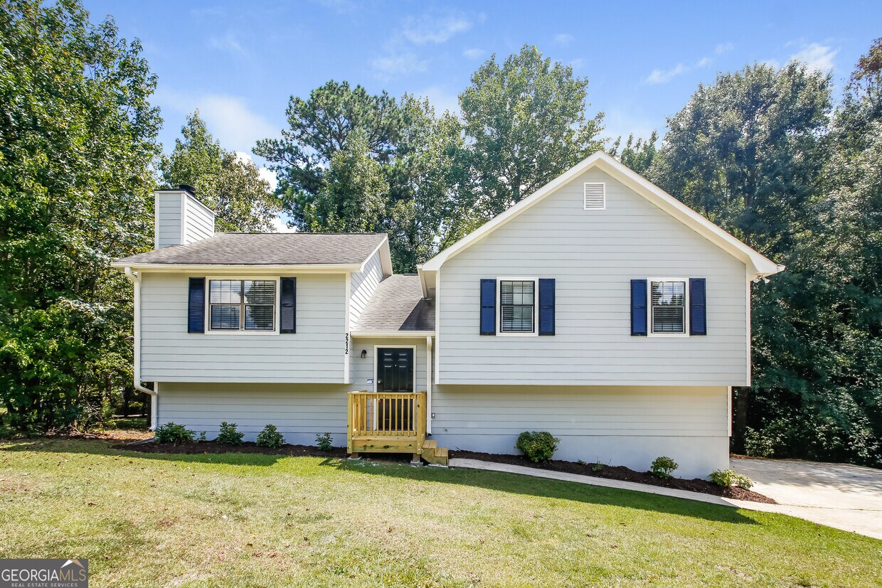 Primary Photo - 2212 Cedar Creek Ln