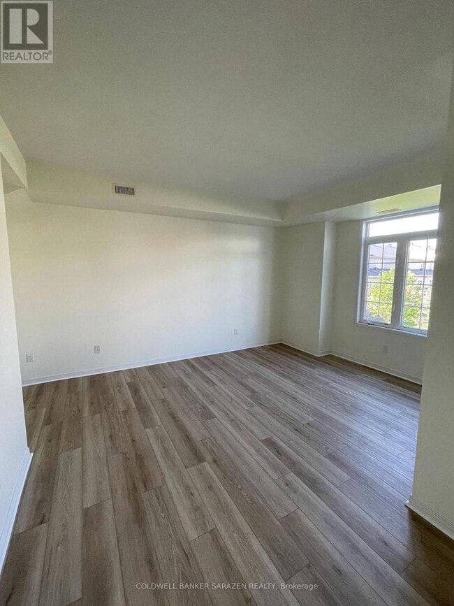 Building Photo - 105 Artesa Private