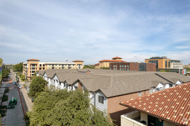 Building Photo - Centennial Condominiums