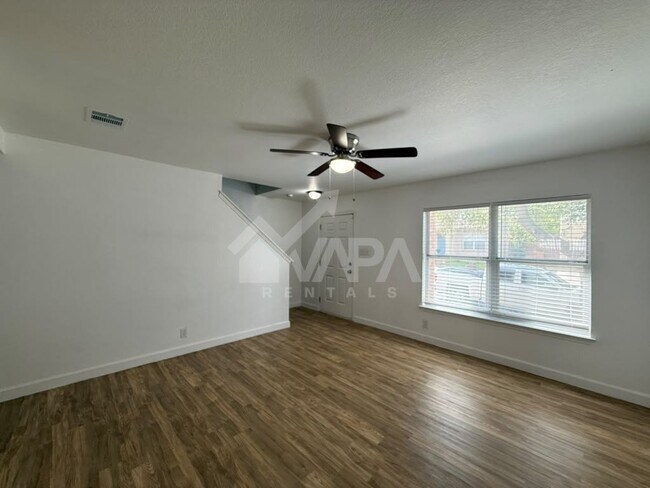 Foto del edificio - 10135 Ranger Canyon