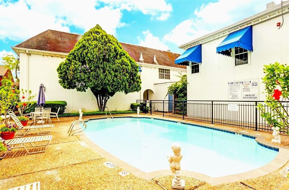 2701 Bellefontaine St Unit A5, Houston, TX 77025 Condo for Rent in