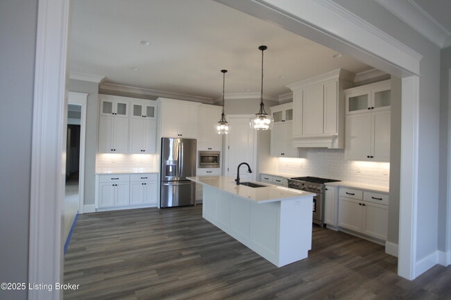 Building Photo - 6320 Pond Lily St