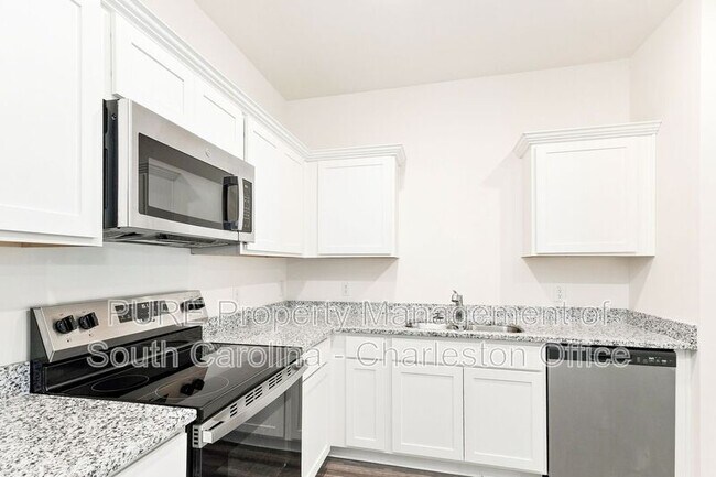 Foto del edificio - 1305 Scarlett Maple St