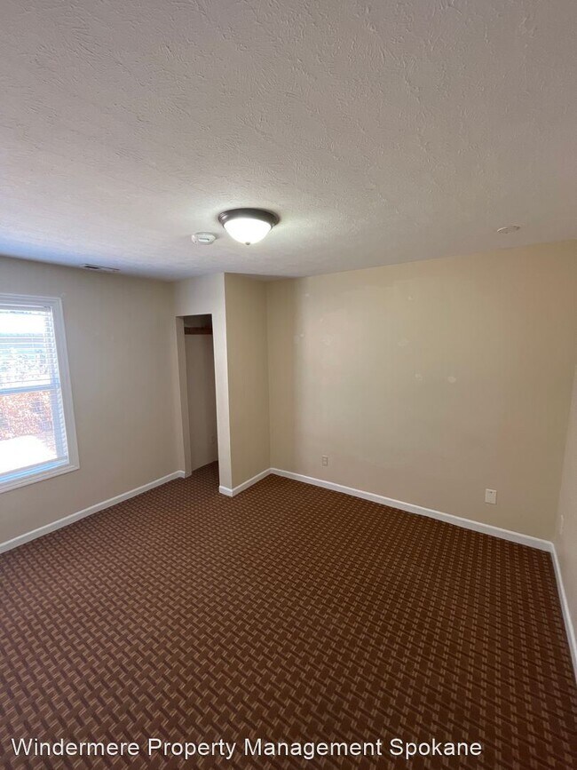 Foto del edificio - 3 br, 1.5 bath House - 2111 W 13th