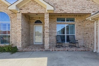 Building Photo - 1505 Elika Ct