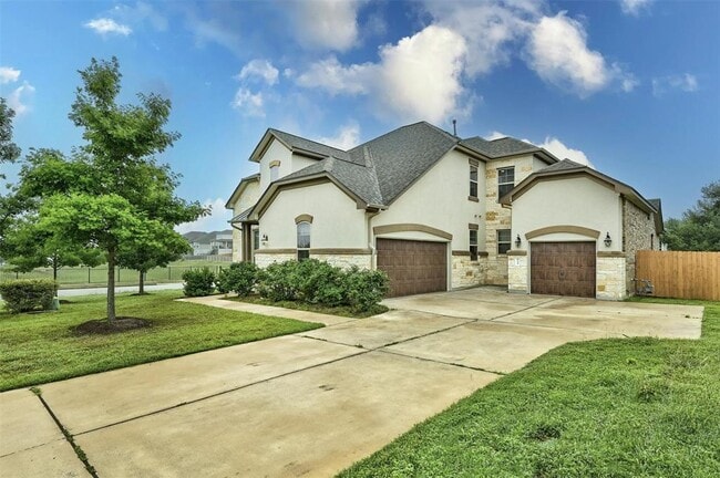 Building Photo - 5308 Via Besso Dr