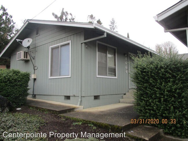 Foto del edificio - 2 br, 1 bath Apartment - 1664 SE Douglas Ave.