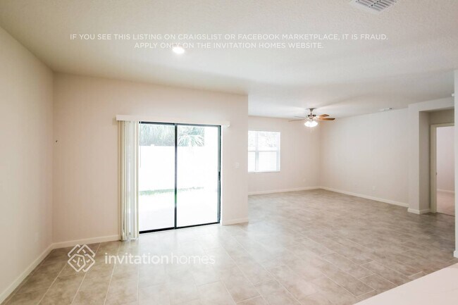 Building Photo - 9659 Seaspray Dr
