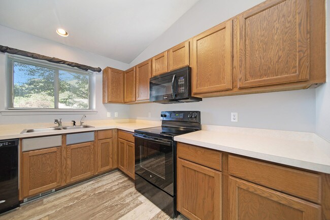 Building Photo - 2654 Cherokee Hills Cir