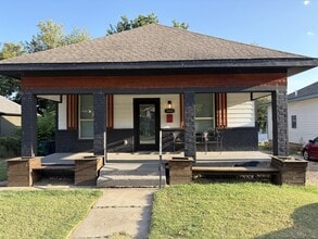 Building Photo - 1808 NW 8th St