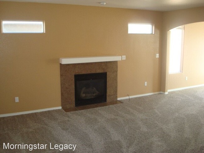 Building Photo - 4 br, 3 bath House - 2877 Meriwether St