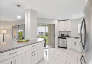 Building Photo - 3661 Via Poinciana