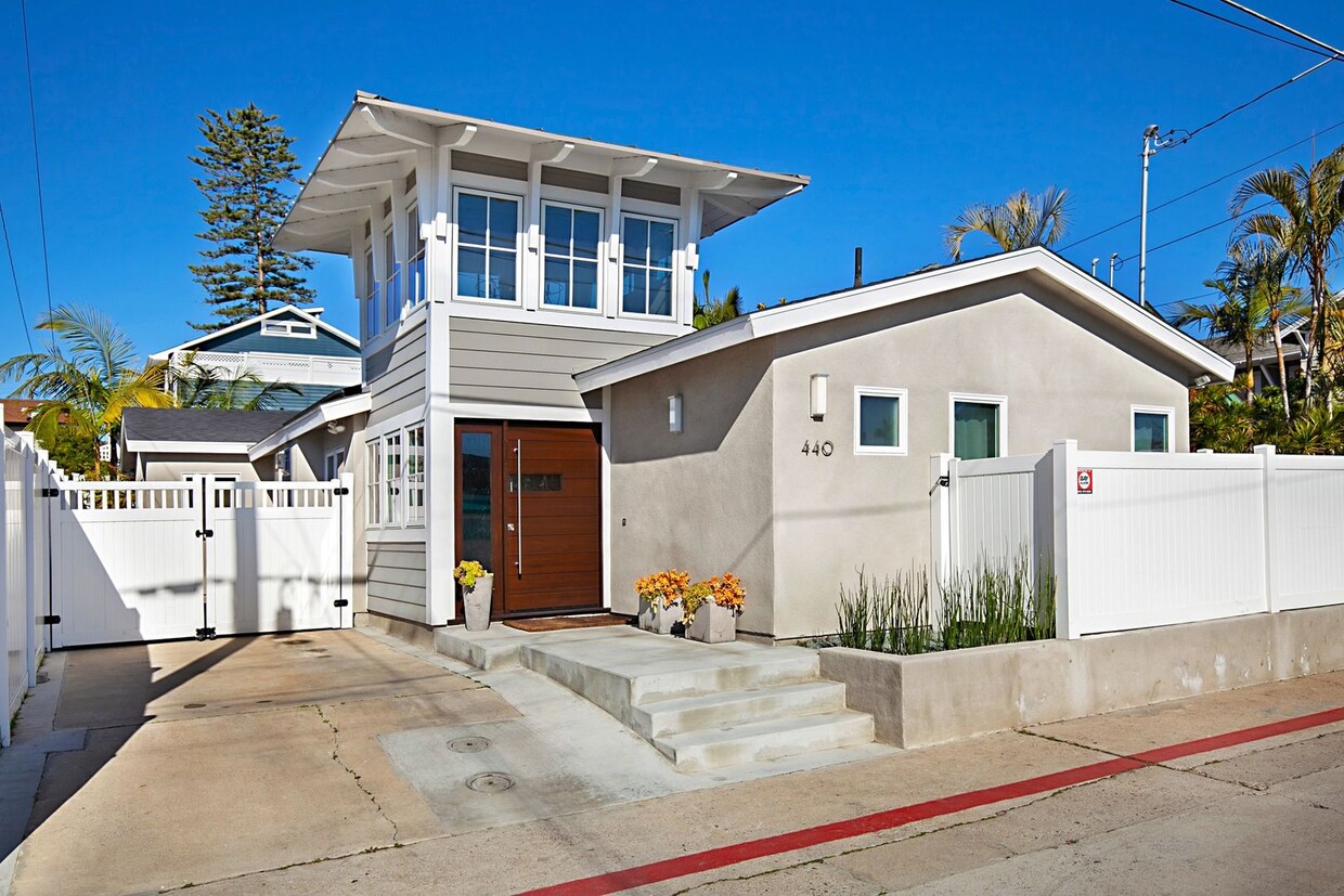 Foto principal - Coronado Village - Contemporary 3bd/2ba w/...