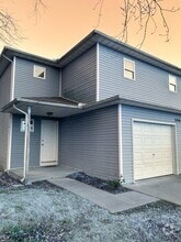 Building Photo - 1042 Baxter St