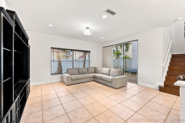 Foto del edificio - 1115 SW 180th Terrace