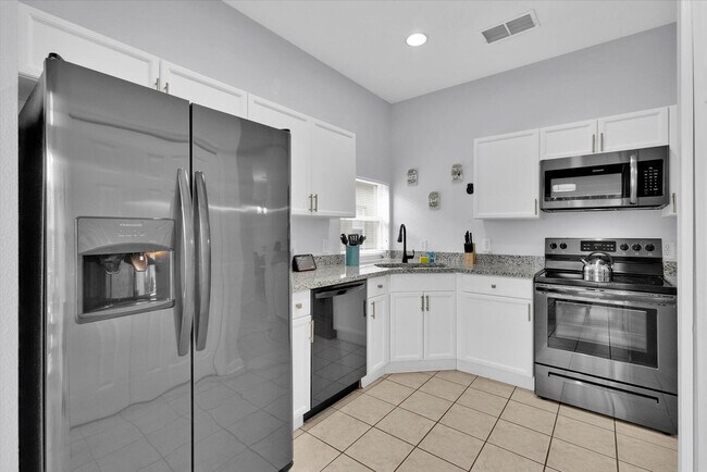Foto del edificio - 2244 Wyndham Palms Way