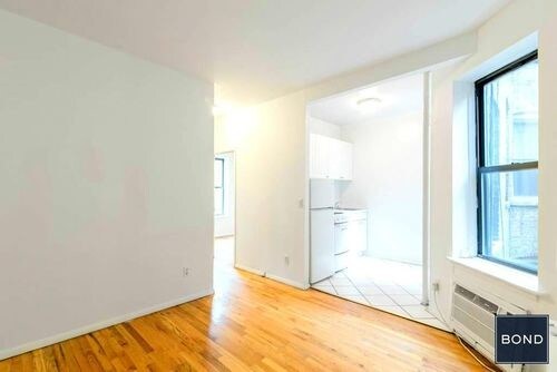 Primary Photo - 475 E 65th St