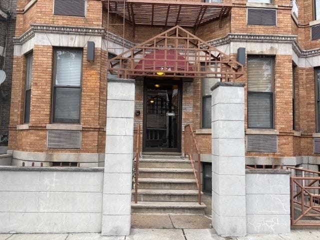 Building Photo - 224 48th St