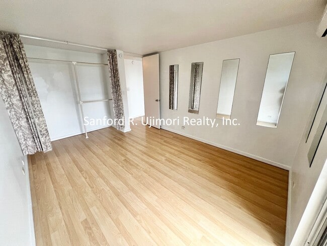 Building Photo - ala1099