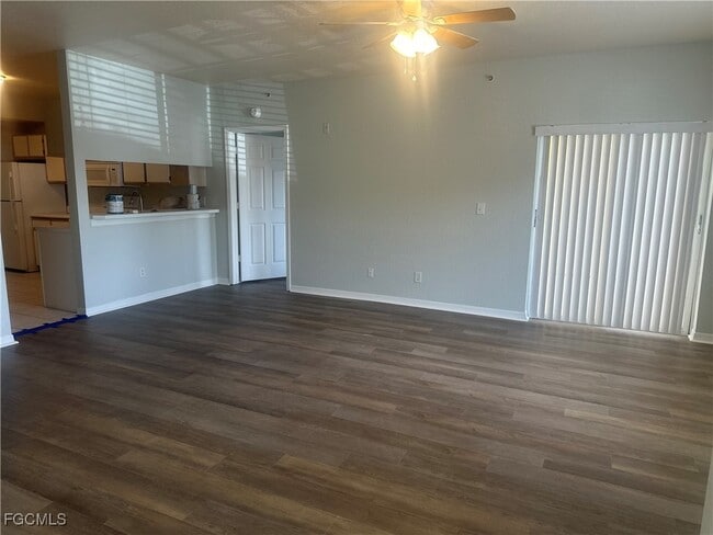 Building Photo - 6401 Aragon Way