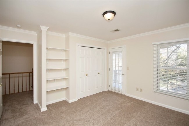 Building Photo - 5250 Rustic Way