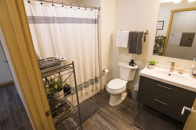 Foto del edificio - 9522 E 16 Frontage Rd