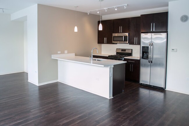 Foto del edificio - 937 W Washington Blvd