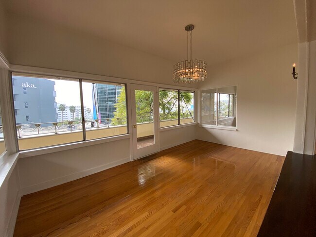 Building Photo - 1326 Londonderry View Dr