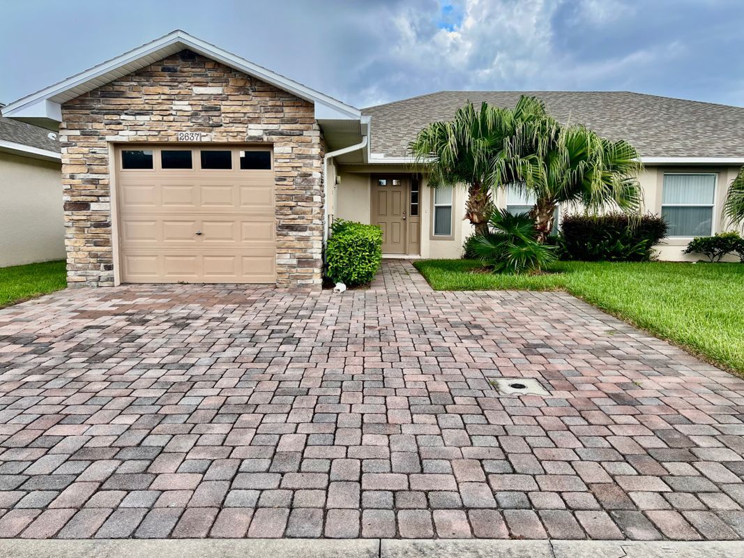 Foto principal - 2637 Shelby Ruth Pl