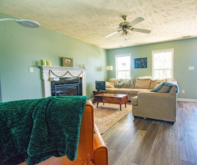 Building Photo - 4918 Yorkchester Dr
