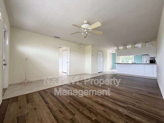 Foto del edificio - 1005 NE 8th Terrace