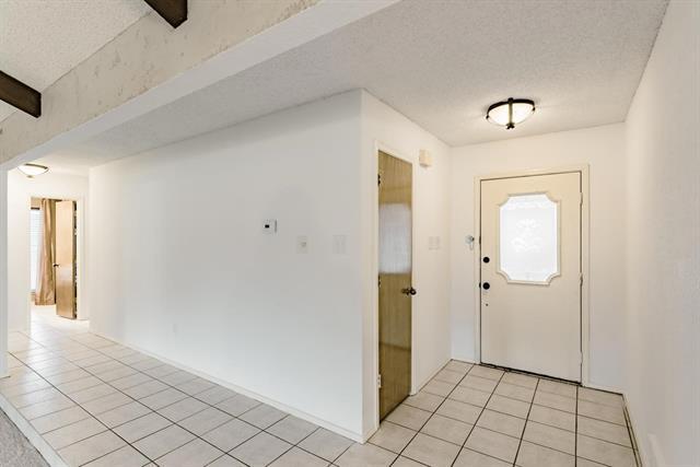 Foto del edificio - 3100 Green Country Ct
