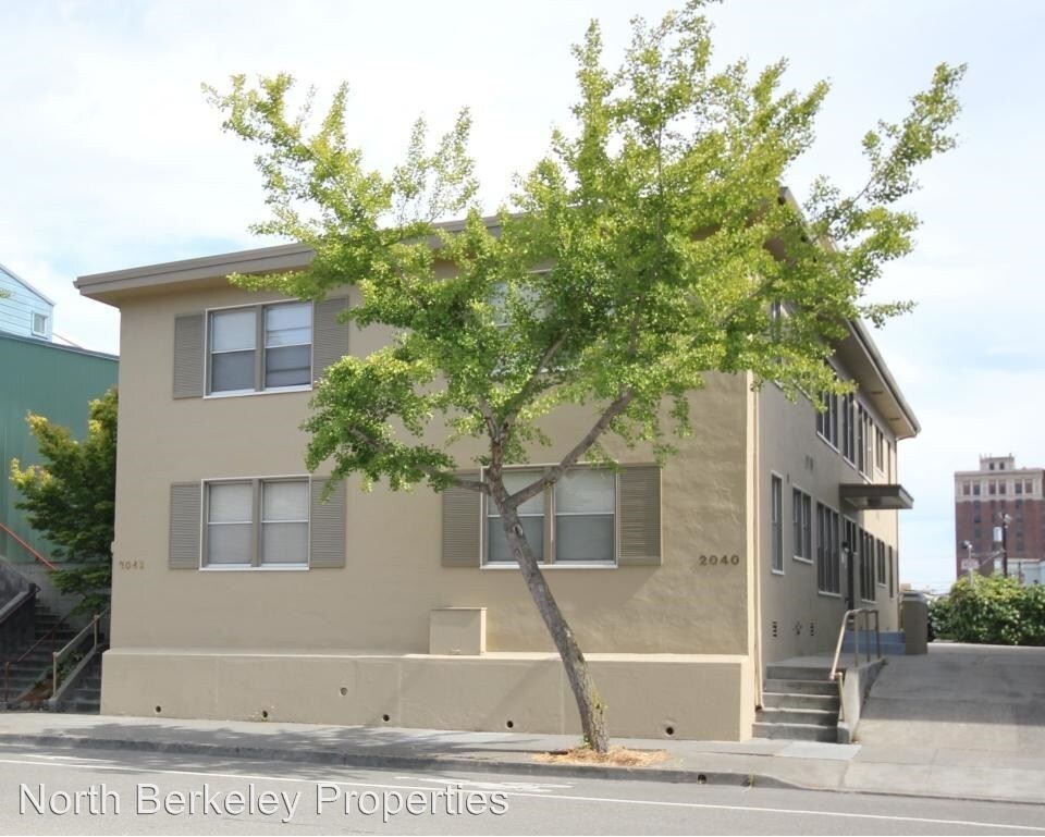 Primary Photo - 2040-2042 Hearst Ave