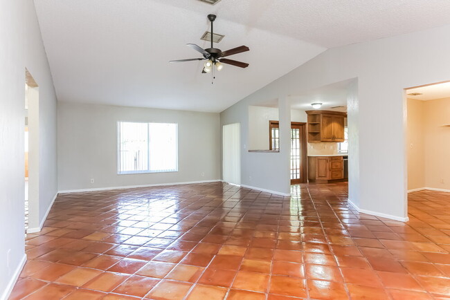 Foto del edificio - 21769 Little Bear Ln