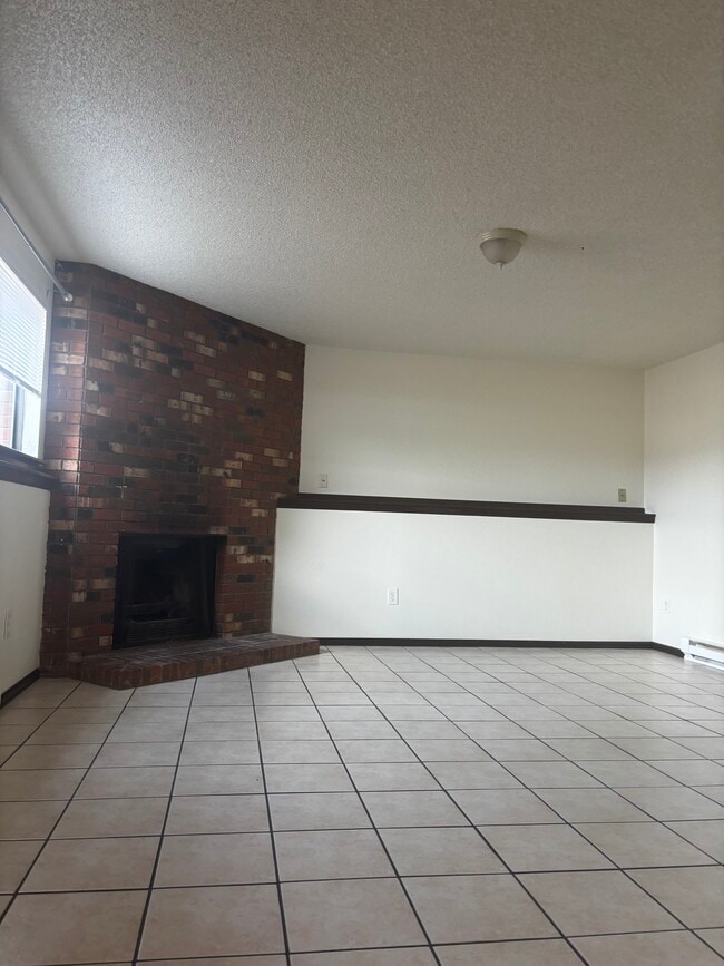 Building Photo - 114 Juniper Pl