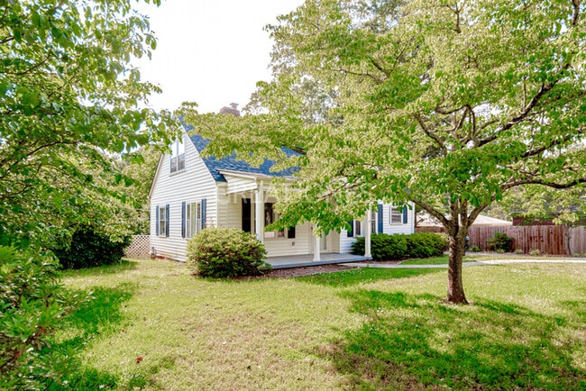Building Photo - Charming 2 Bedroom in Anderson!