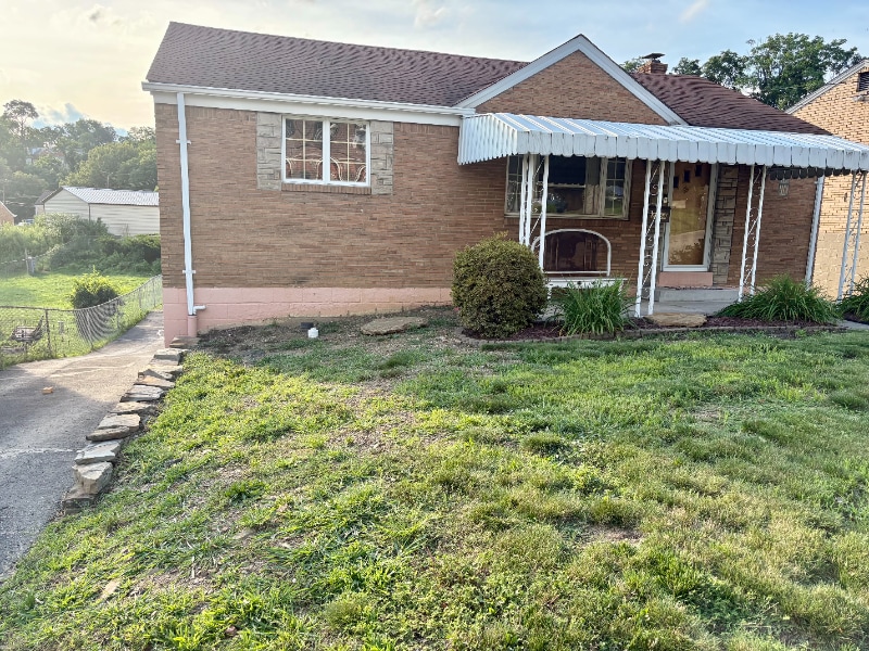 Building Photo - 2054 Noblestown Rd